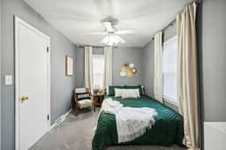 Cheerful & Clean 2br by TCC & Zoo! Fenced yard!