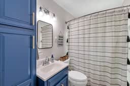 ★Downtown Perrysburg Bungalow w/ additional space★