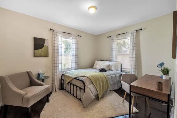 ★Tranquil retreat by Toledo Hosp/UT! Updated-2br★