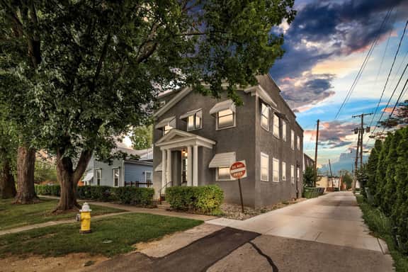 1br apt- heart of Uptown Maumee w/ fiber Wifi! #2
