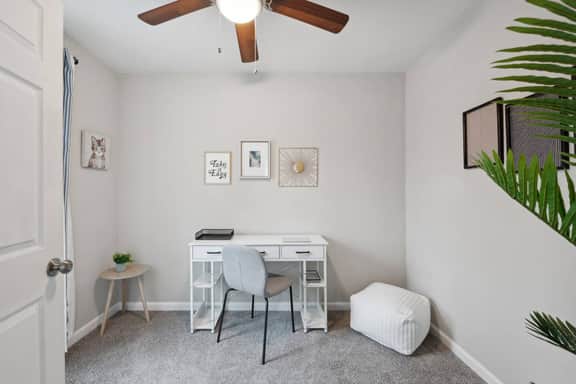 Charming 2br home on Swan Creek! Private office.