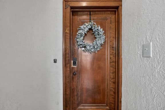 1br apt- heart of Uptown Maumee w/ fiber WiFi! #4