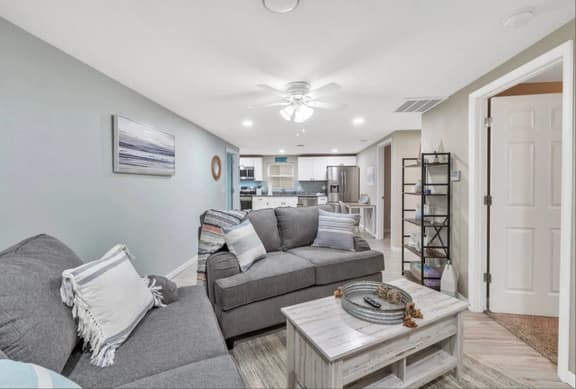 Best location in Uptown Maumee! King Bed-W/D-3TVs!